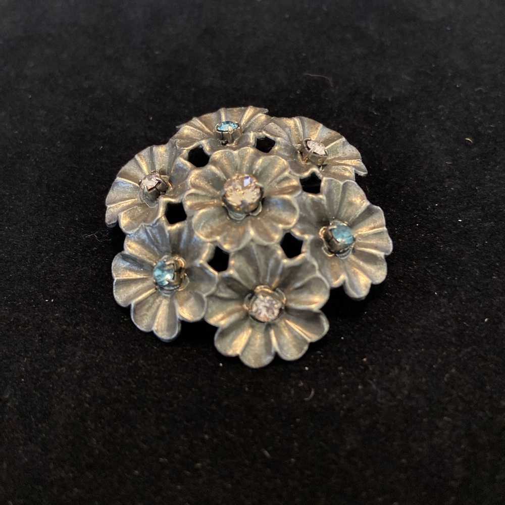 Sabika Ornate Pin